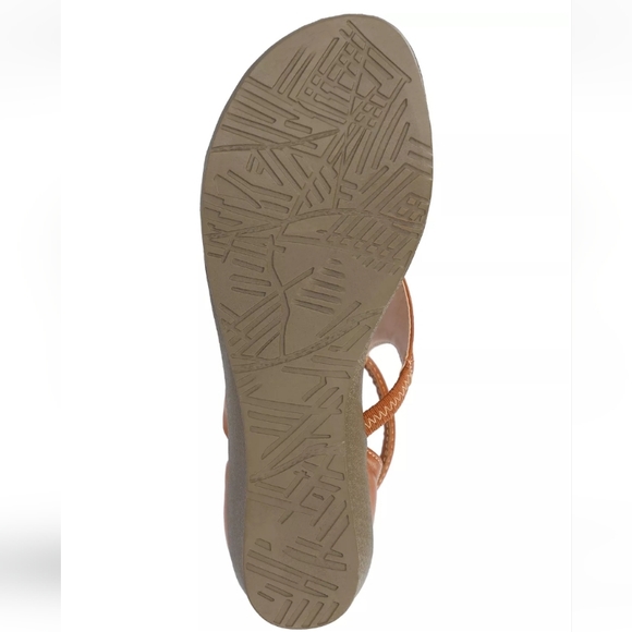 Journee Collection Trayle Wedge Sandal Brown 8.5 - Picture 5 of 12